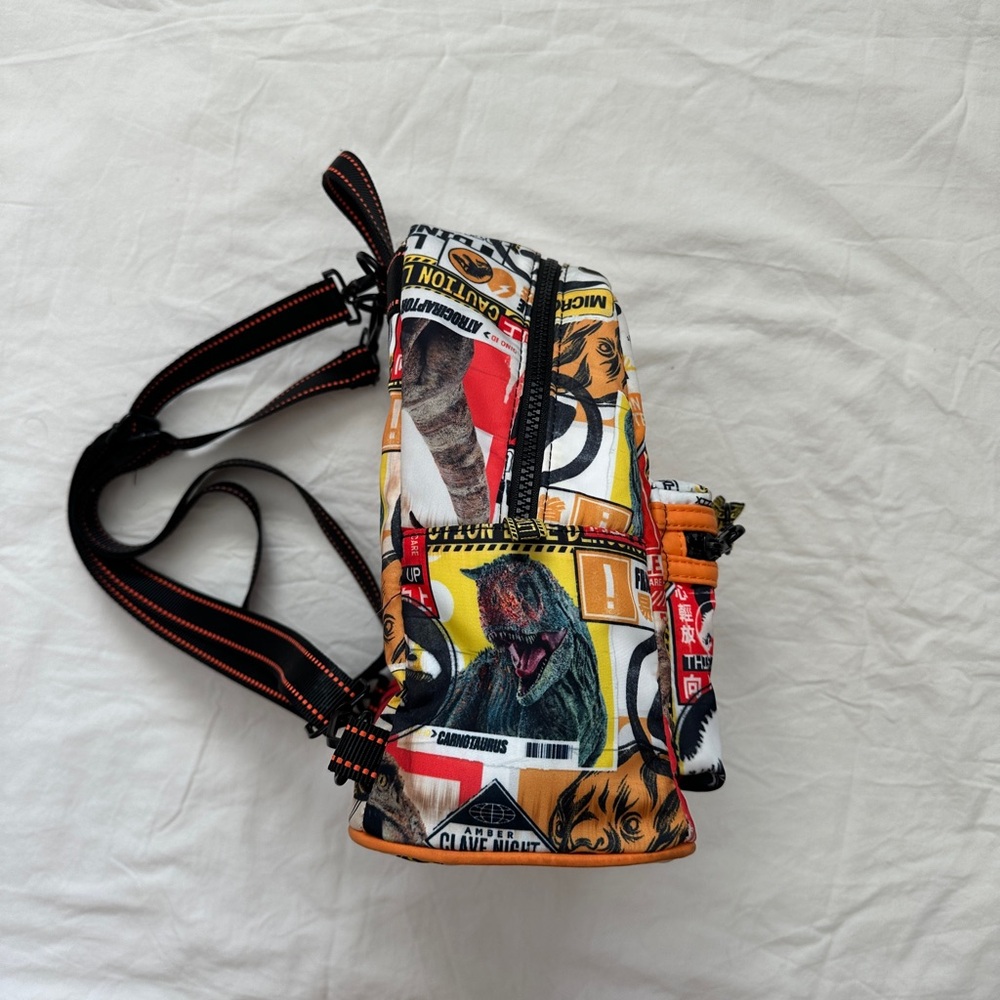 Universal Studios Jurassic Park Mini Backpack Jurassic World dinosaurs - Picture 2 of 4